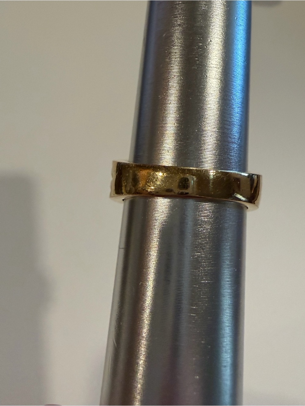 Gold Tone Heart Ring with Clear Heart Stone Size 6 Vintage - Picture 5 of 7
